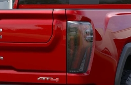 GMC Sierra 2500HD AT4 4WD Crew Cab 159" 2026