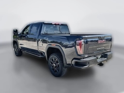 GMC Sierra 2500HD AT4 4WD Crew Cab 159" 2026