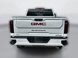 GMC Sierra 2500HD AT4 4WD Crew Cab 159" 2026