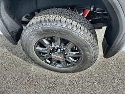 GMC Sierra 2500HD AT4 4WD Crew Cab 159" 2026