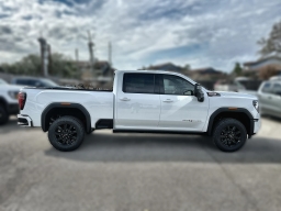 GMC Sierra 2500HD AT4 4WD Crew Cab 159" 2026