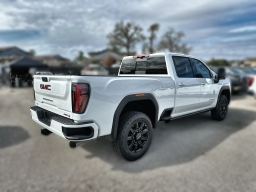 GMC Sierra 2500HD AT4 4WD Crew Cab 159" 2026