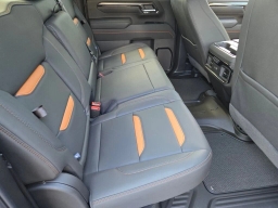 GMC Sierra 2500HD AT4 4WD Crew Cab 159" 2026