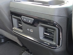 GMC Sierra 2500HD AT4 4WD Crew Cab 159" 2026