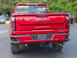 GMC Sierra 2500HD AT4 4WD Crew Cab 159" 2026