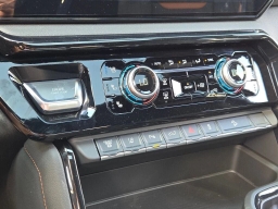 GMC Sierra 2500HD AT4 4WD Crew Cab 159" 2026