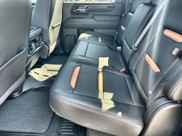 GMC Sierra 2500HD AT4 4WD Crew Cab 159" 2026