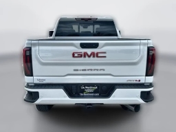 GMC Sierra 2500HD AT4 4WD Crew Cab 159" 2026