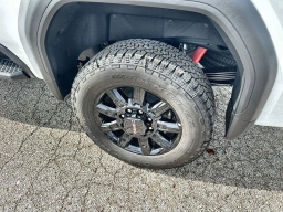 GMC Sierra 2500HD AT4 4WD Crew Cab 159" 2026