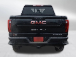 GMC Sierra 2500HD Denali 4WD Crew Cab 159" 2026