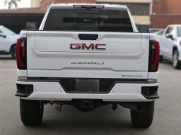 GMC Sierra 2500HD Denali 4WD Crew Cab 159" 2026