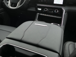 GMC Sierra 2500HD Denali 4WD Crew Cab 159" 2026