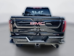 GMC Sierra 3500HD AT4 4WD Crew Cab 159" 2026
