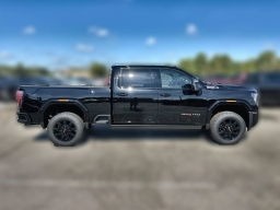 GMC Sierra 3500HD AT4 4WD Crew Cab 159" 2026