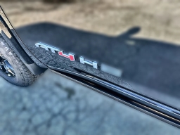 GMC Sierra 3500HD AT4 4WD Crew Cab 159" 2026