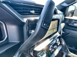 GMC Sierra 3500HD AT4 4WD Crew Cab 159" 2026