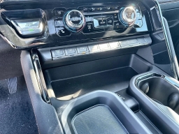 GMC Sierra 3500HD AT4 4WD Crew Cab 159" 2026