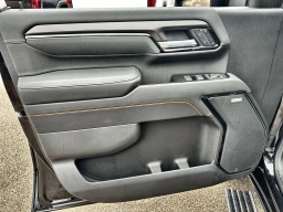 GMC Sierra 3500HD AT4 4WD Crew Cab 159" 2026