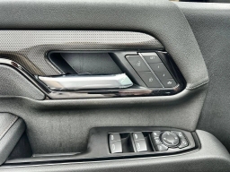 GMC Sierra 3500HD AT4 4WD Crew Cab 159" 2026