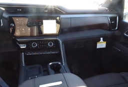 GMC Sierra 3500HD Denali 4WD Crew Cab 159" 2026