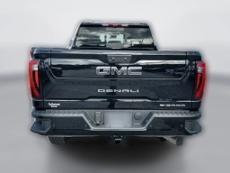 GMC Sierra 2500HD Denali Ultimate 4WD Crew Cab 159" 2026