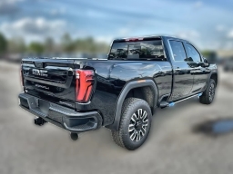 GMC Sierra 2500HD Denali Ultimate 4WD Crew Cab 159" 2026