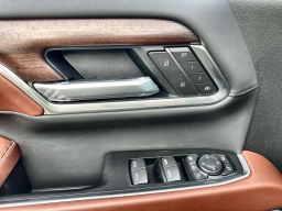 GMC Sierra 2500HD Denali Ultimate 4WD Crew Cab 159" 2026