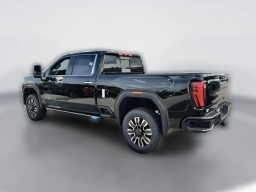 GMC Sierra 2500HD Denali Ultimate 4WD Crew Cab 159" 2026