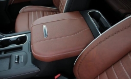 GMC Sierra 2500HD Denali Ultimate 4WD Crew Cab 159" 2026