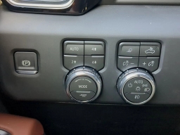 GMC Sierra 2500HD Denali Ultimate 4WD Crew Cab 159" 2026