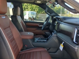 GMC Sierra 2500HD Denali Ultimate 4WD Crew Cab 159" 2026