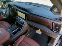 GMC Sierra 2500HD Denali Ultimate 4WD Crew Cab 159" 2026