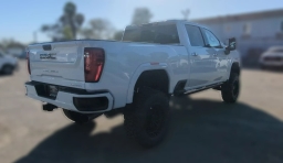 GMC Sierra 2500HD Denali Ultimate 4WD Crew Cab 159" 2026