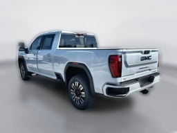 GMC Sierra 2500HD Denali Ultimate 4WD Crew Cab 159" 2026