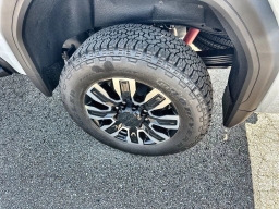 GMC Sierra 2500HD Denali Ultimate 4WD Crew Cab 159" 2026