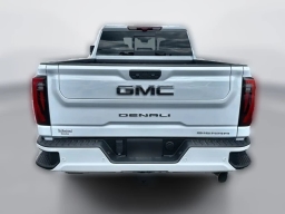 GMC Sierra 2500HD Denali Ultimate 4WD Crew Cab 159" 2026