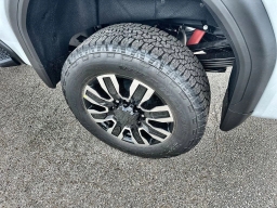 GMC Sierra 2500HD Denali Ultimate 4WD Crew Cab 159" 2026