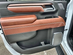 GMC Sierra 2500HD Denali Ultimate 4WD Crew Cab 159" 2026