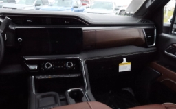 GMC Sierra 3500HD Denali Ultimate 4WD Crew Cab 159" 2026