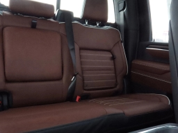 GMC Sierra 3500HD Denali Ultimate 4WD Crew Cab 159" 2026