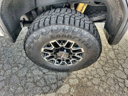 GMC Sierra 2500HD AT4X 4WD Crew Cab 159" 2026