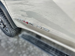 GMC Sierra 2500HD AT4X 4WD Crew Cab 159" 2026