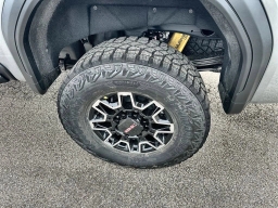 GMC Sierra 2500HD AT4X 4WD Crew Cab 159" 2026