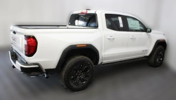 GMC Canyon 2WD Elevation Crew Cab 2025
