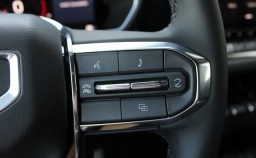 GMC Canyon 2WD Elevation Crew Cab 2025