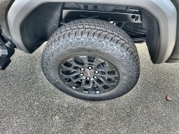 GMC Canyon 4WD Elevation 4WD Crew Cab 2026