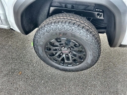 GMC Canyon 4WD Elevation 4WD Crew Cab 2026