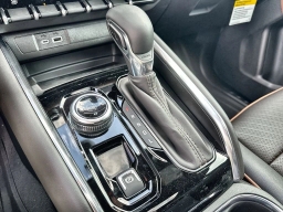 GMC Canyon 4WD AT4 4WD Crew Cab 2026