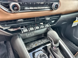 GMC Canyon 4WD AT4 4WD Crew Cab 2026