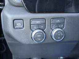 GMC Sierra 1500 Elevation 4WD Crew Cab 147" 2026